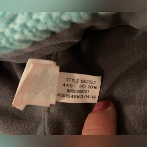 Under Armour Women’s Beanie — Baby Blue - Picture 9 of 14